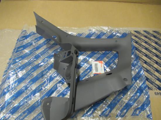 183127160 Console hoedenplank rechterzijde