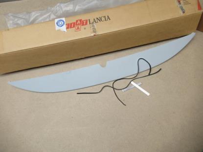 735285022 Spoiler met pakking