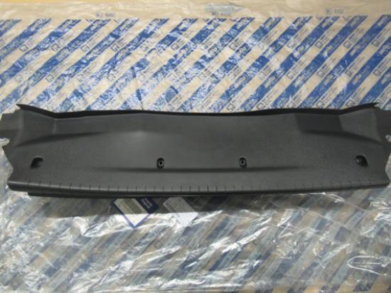 735301783 Sierstuk voor kofferbak