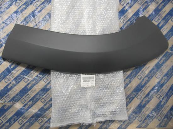 735423190 Rechter sierlijst voorbumper