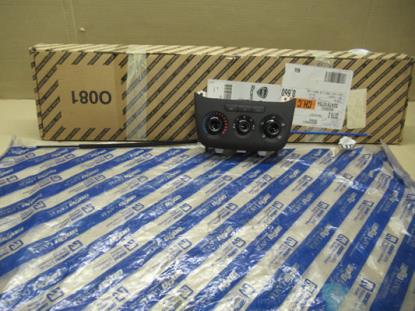 735504261 Kachelbediening