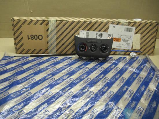 735504261 Kachelbediening