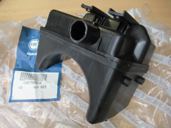 7786559 Luchtgeleider