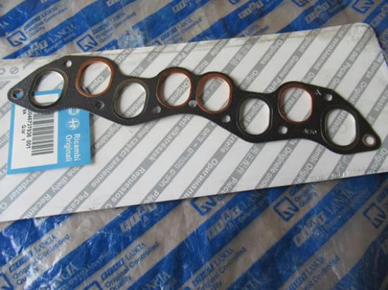 46737936 Pakking voor in- en uitlaatspruitstuk diesel