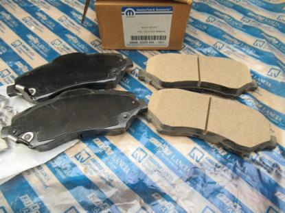 68093323AB Remblokkenset voorzijde