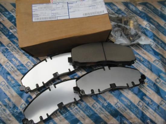 68144163AE Remblokkenset voorzijde