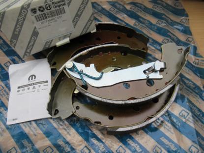 77364667 Remschoenset