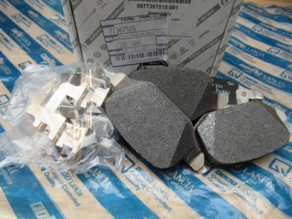 77367515 Remblokkenset achterzijde