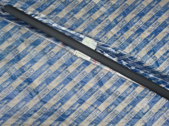 82444103 Stootstrip portier linksvoor