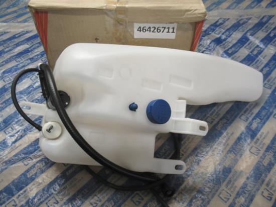 46426711 Ruitensproeiervloeistof reservoir koplamp rechterzijde