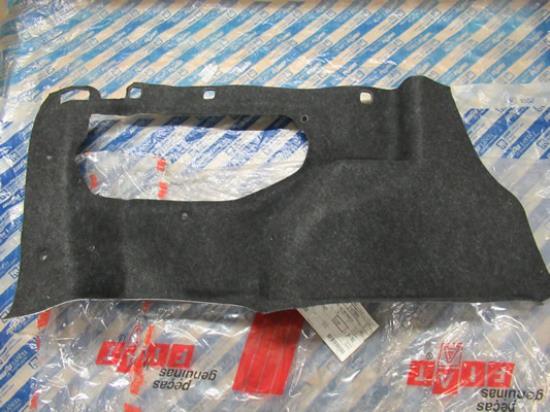 716736877 Tapijt kofferbak linkerkant