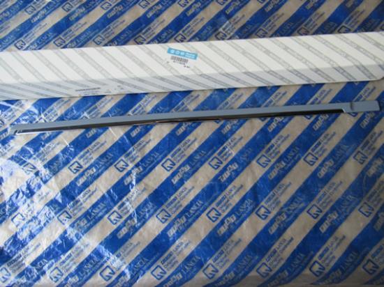 71749236 Stootstripset portier linksachter met chromenkit