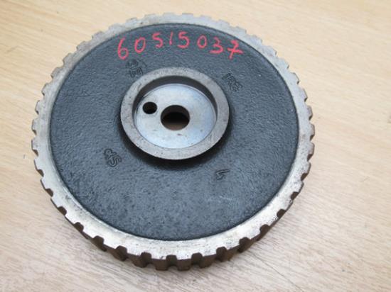 60515037 Poelie distributie linkerzijde