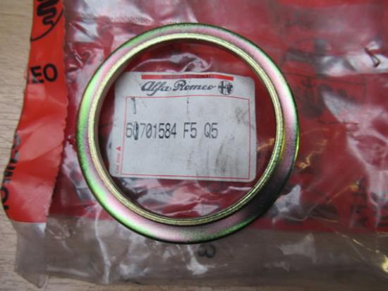 60701584 Ring voor achtervering