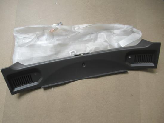 735358664 Sierstuk kofferbak