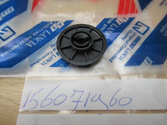 156071960 Knop voor matten