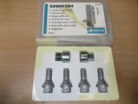 50900794 Wielboutenset 15"