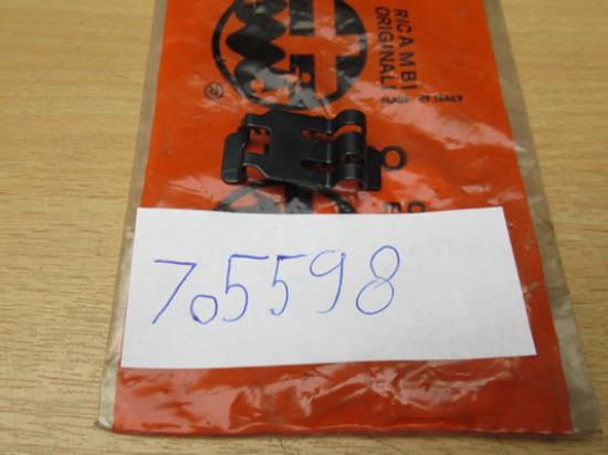 705598 Clip