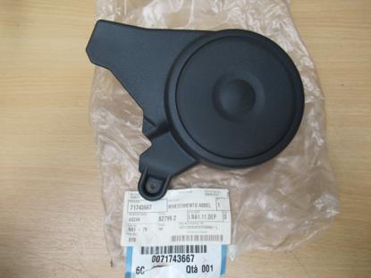 71743667 Sierstuk stoel linksvoor