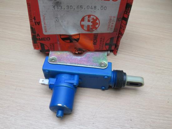 113306504800 Motor centrale deurvergrendeling rechts