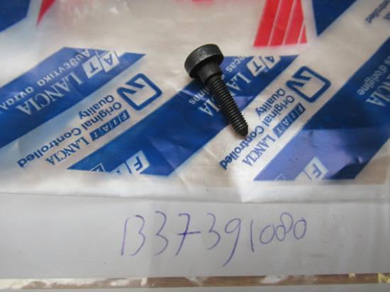 1337391080 Bout voor sierlijst voorruit