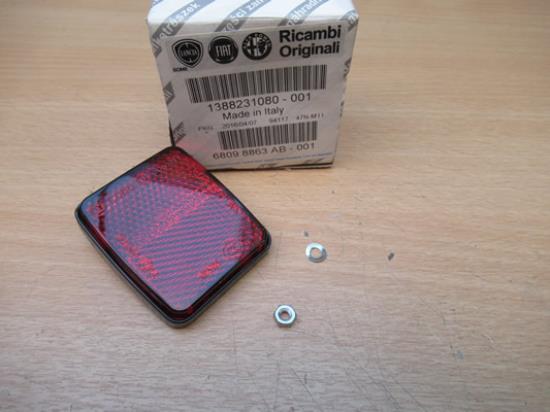 1388231080 Reflector achterbumper