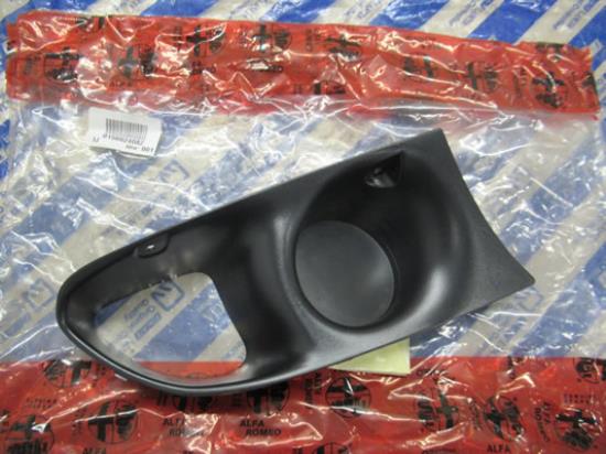 156024082 Sierstuk bumper rechtsvoor