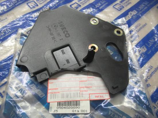 504020090 Distributie deksel 2.8 TD