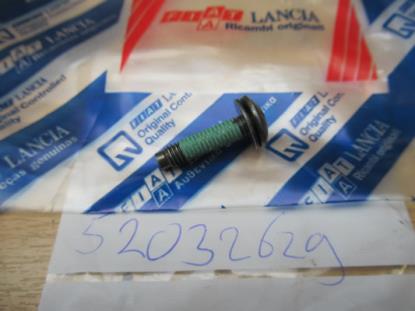 52032629 Schroef stoelen