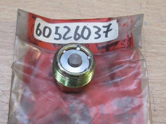 60526037 Plug voor versnellingsbak