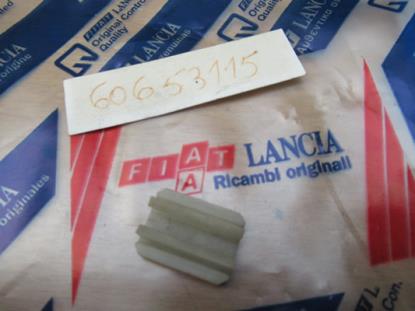 60653115 Veertje voor stootstrip