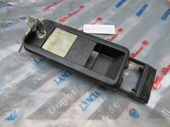 60730799 Portiergreep rechtsvoor met sleutels