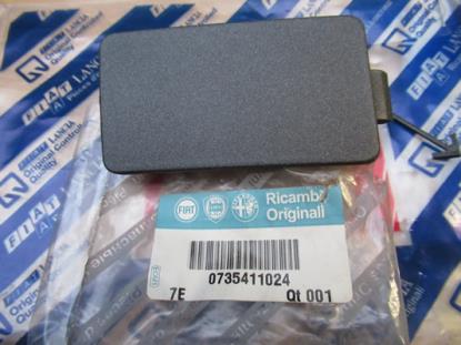 735411024 Plug bumper voorzijde