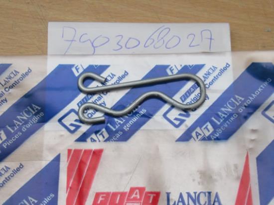 7903068027 Clip voor hoofdsteun stoelen voorzijde