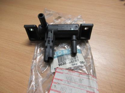 9636265280 Steun brandstofleiding