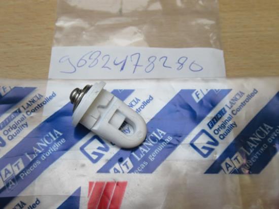 9682478280 Montageklem voorbumper wit