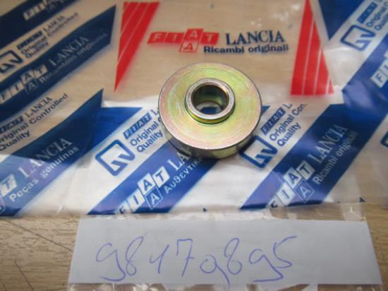 98479895 Afstandstuk voor distributie