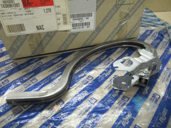 52069965 Scharnier achterklep rechterzijde