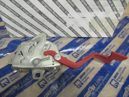 60661961 Motorkapslot