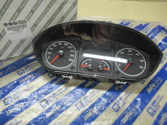 1375910080 Instrumentenpaneel