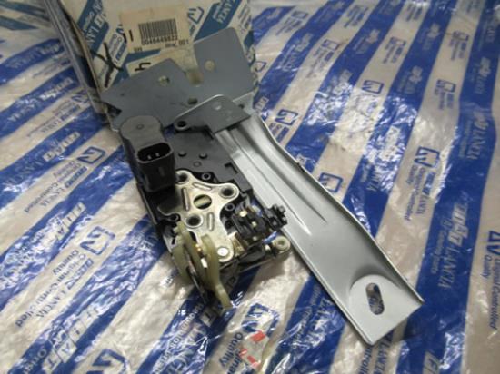 46449822 Portierslot linksvoor