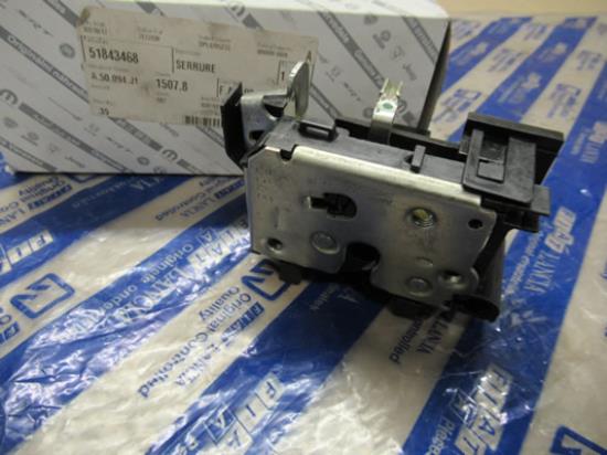 51843468 Portierslot rechtsvoor