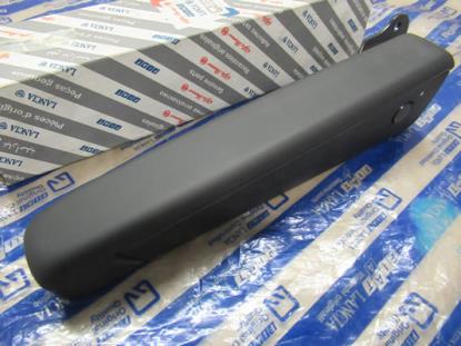 60911093 Armsteun stoel voorzijde