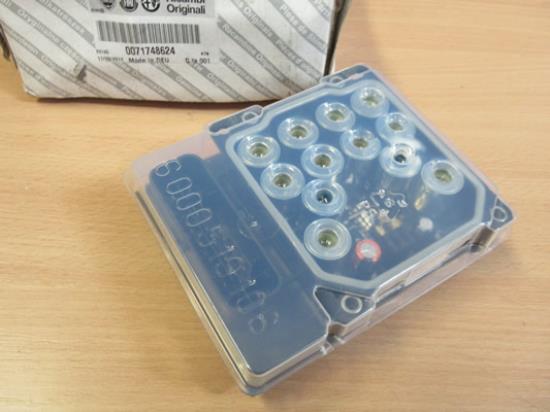 71748624 ECU ABS remmen