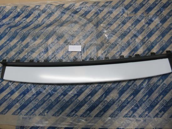 735559355 Sierlijst achterbumper bovenzijde