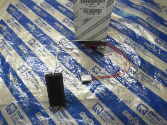 77365539 Brandstoftank vlotter