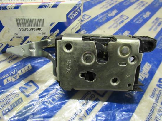 1308390080 Portierslot linksvoor