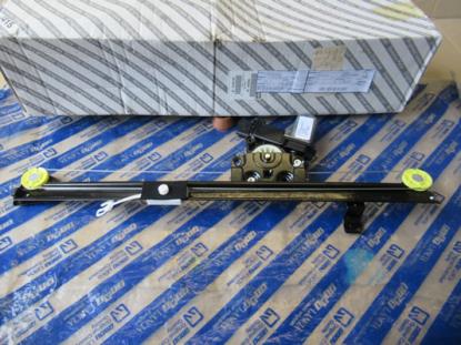 1368922080 Raammechaniek portier linksvoor