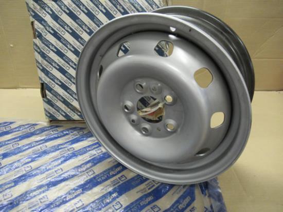1375621080 Stalen velg 6Jx15" ET68