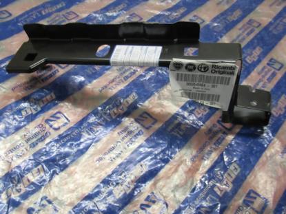 50549464 Spatbord beugel rechtsvoor